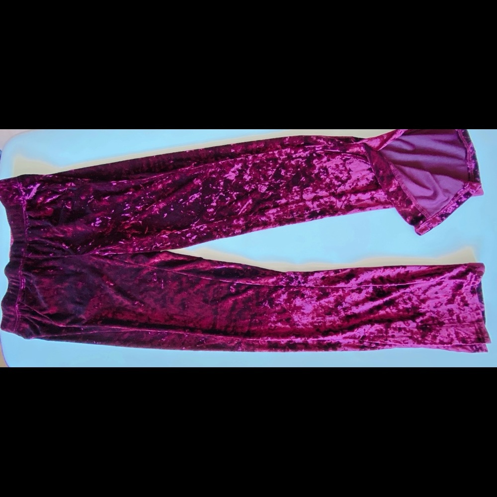 Emma & Sam velvet pants flowy and soft